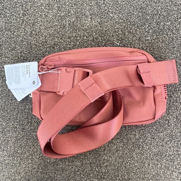 ❤️ Lululemon Brier Rose Extended Strap Everywhere Belt Bag NWT